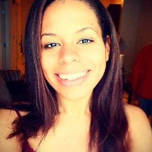 Meet your Posher, Nora